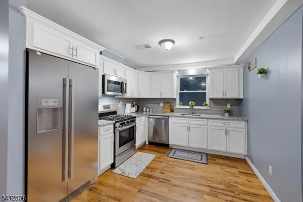 $2,900 | 73 Winans Avenue, Unit 1, Newark, NJ 07108