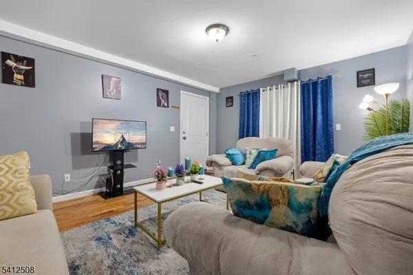 $2,900 | 73 Winans Avenue, Unit 1, Newark, NJ 07108