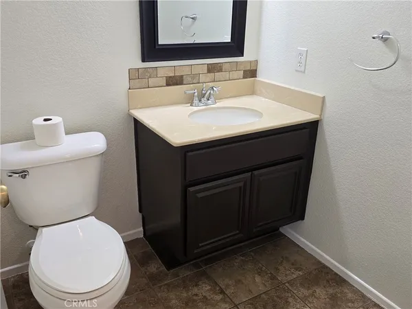 $4,000 | 32957 Bonita Mesa Street, Temecula, CA 92592