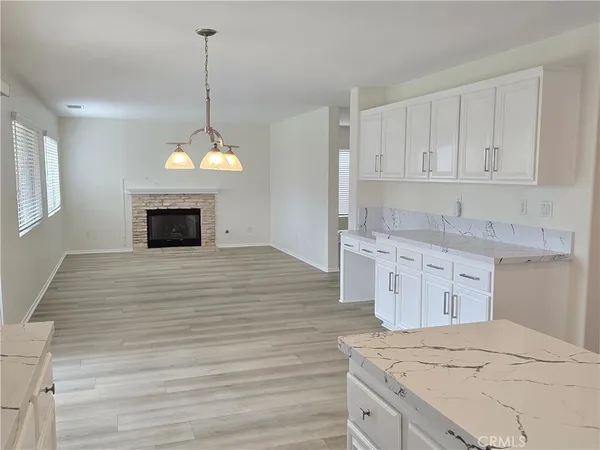 $4,000 | 32957 Bonita Mesa Street, Temecula, CA 92592