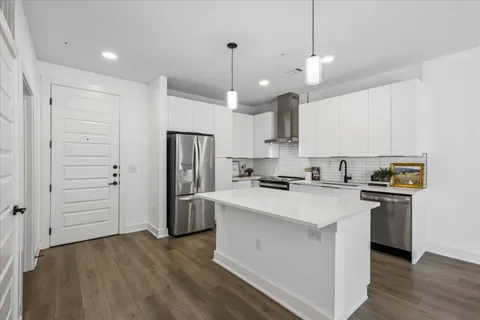 $325,000 | 2220 Webberville Road, Unit 216, Austin, TX 78702