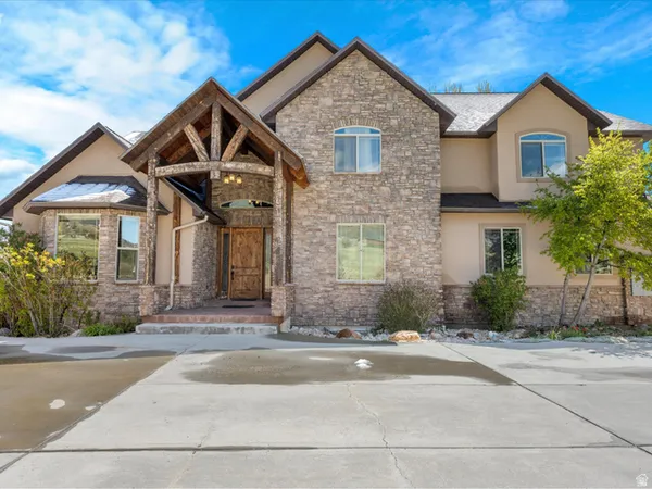 $1,380,000 | 865 West Westlake Drive, Unit 4, Garden City, UT 84028