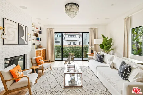 $30,000 | 129 Outrigger Mall, Marina del Rey, CA 90292