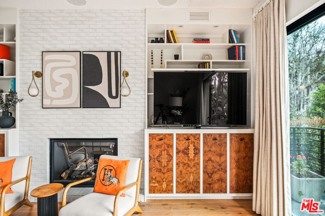 129 Outrigger Mall Marina del Rey, CA 90292 - Photo 13 of 54