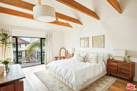 $30,000 | 129 Outrigger Mall, Marina del Rey, CA 90292