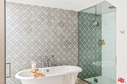 $30,000 | 129 Outrigger Mall, Marina del Rey, CA 90292