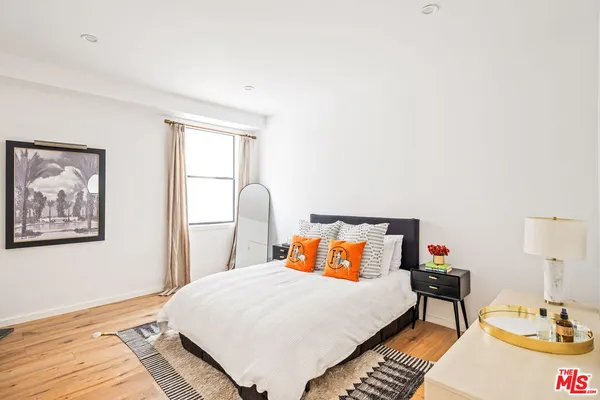 $27,500 | 129 Outrigger Mall, Marina del Rey, CA 90292