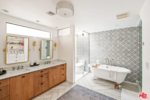 $30,000 | 129 Outrigger Mall, Marina del Rey, CA 90292