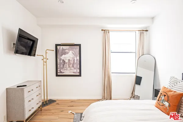 $27,500 | 129 Outrigger Mall, Marina del Rey, CA 90292