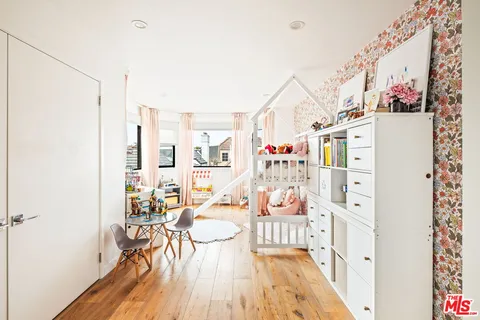 $30,000 | 129 Outrigger Mall, Marina del Rey, CA 90292