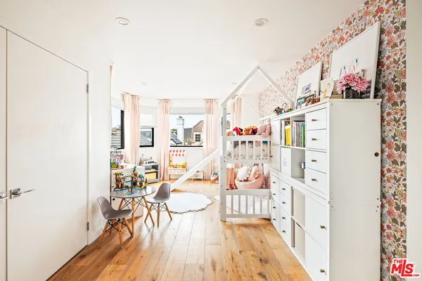 $27,500 | 129 Outrigger Mall, Marina del Rey, CA 90292
