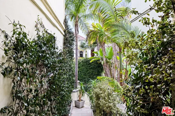 $27,500 | 129 Outrigger Mall, Marina del Rey, CA 90292