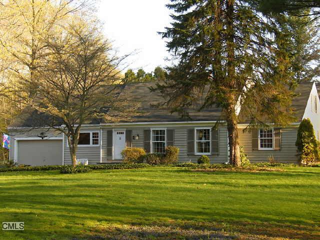 538 North Salem Road Ridgefield, CT 06877 - Photo 1 of 1 a front view of house with yard and green space
