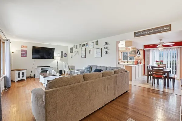 $220,000 | 101 South 4080 W Road, Kankakee, IL 60901