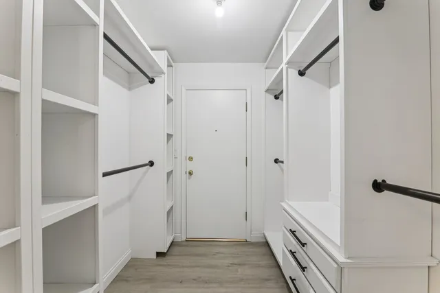 $339,000 | 8650 Ferris Avenue, Unit 203, Morton Grove, IL 60053