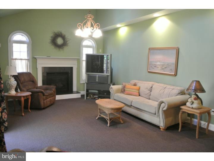 909 Fairview Road Glenmoore, PA 19343 - Photo 10 of 23 Family Room