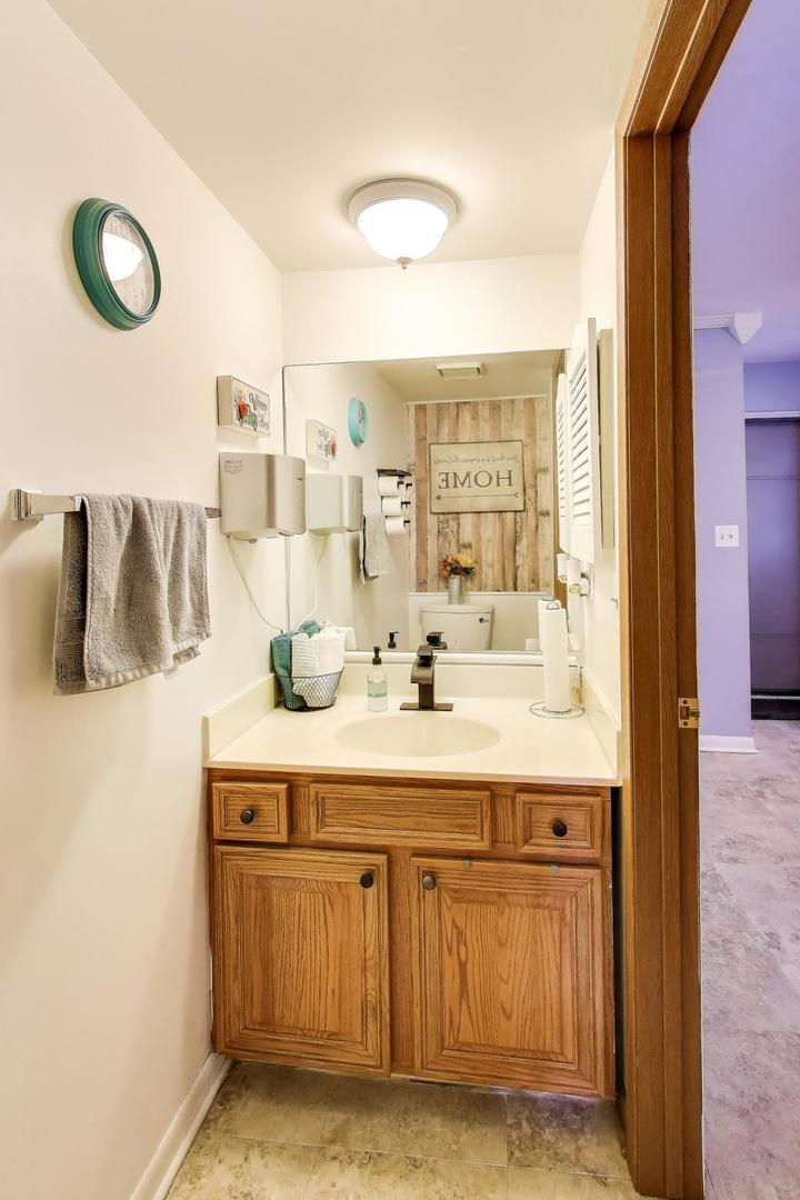 17298 Maple Lane Gurnee, IL 60031 - Photo 11 of 27