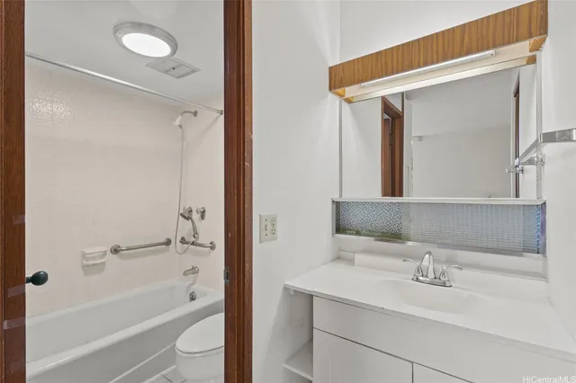 $319,000 | 1505 Alexander Street, Unit 806, Honolulu, HI 96822