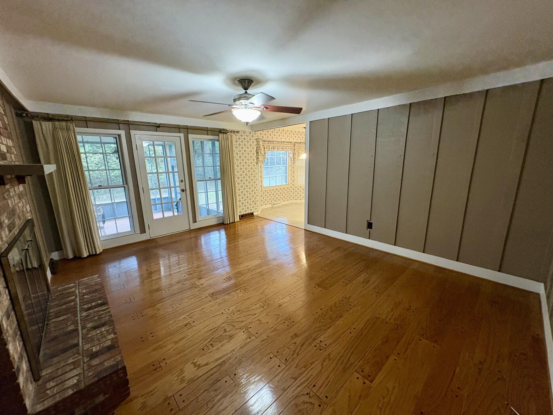 1003 Chambers Lane Mount Pleasant, SC 29464 - Photo 9 of 34 9