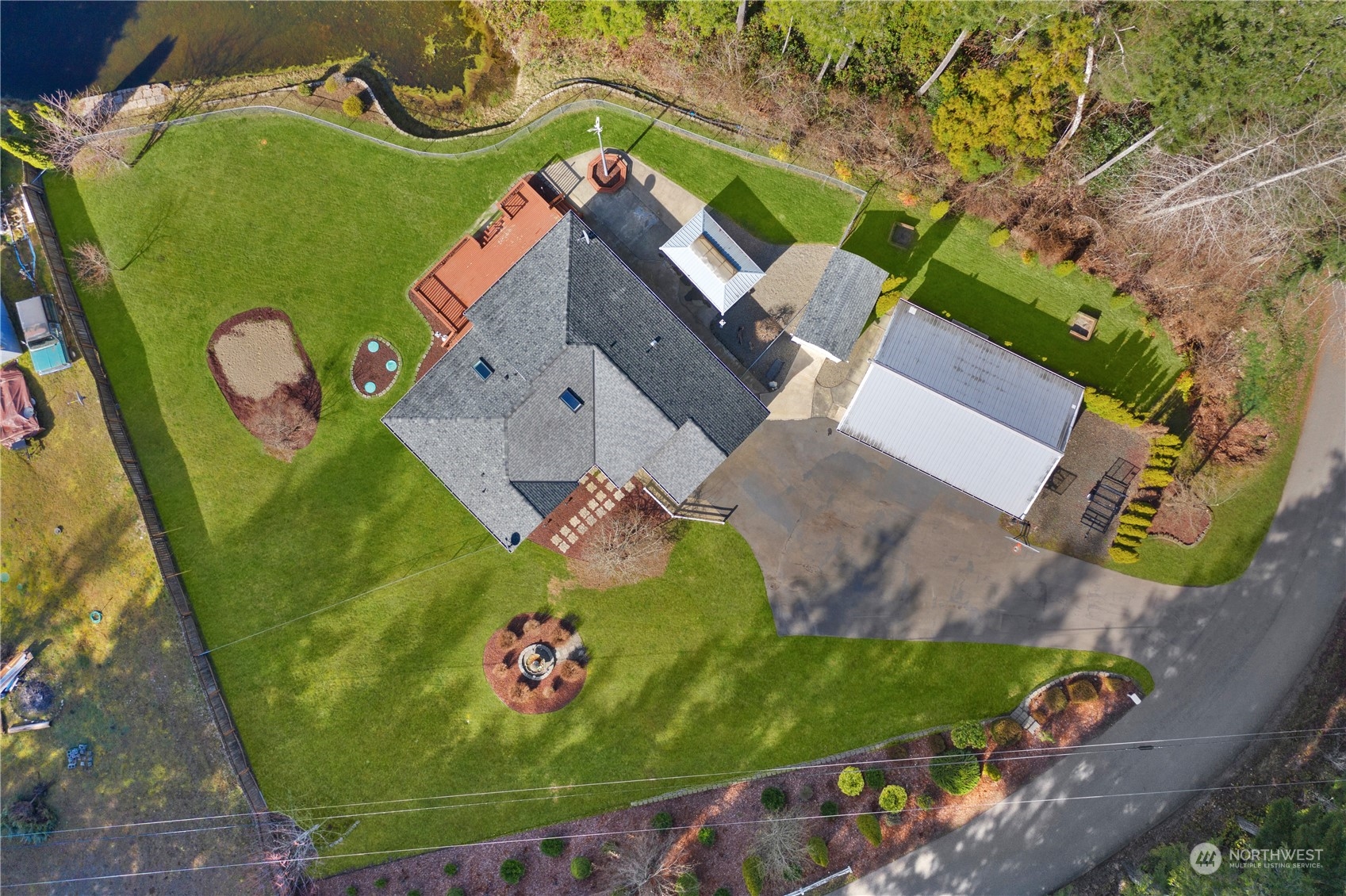 9918 Fairview Lake Road Southwest Port Orchard, WA 98367 - Photo 4 of 34 Gallery Image 4