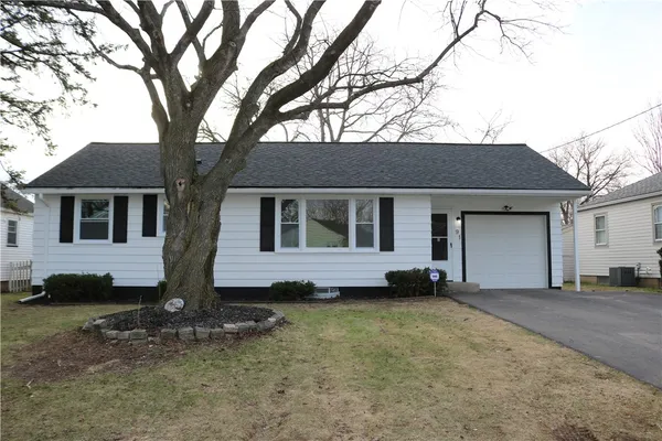 $155,000 | 91 Vinal Avenue, Irondequoit, NY 14609