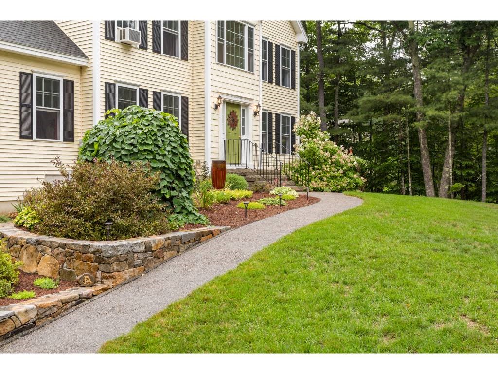 3 Shellie Lane Berwick, ME 03901 - Photo 4 of 35 Gallery Image 4