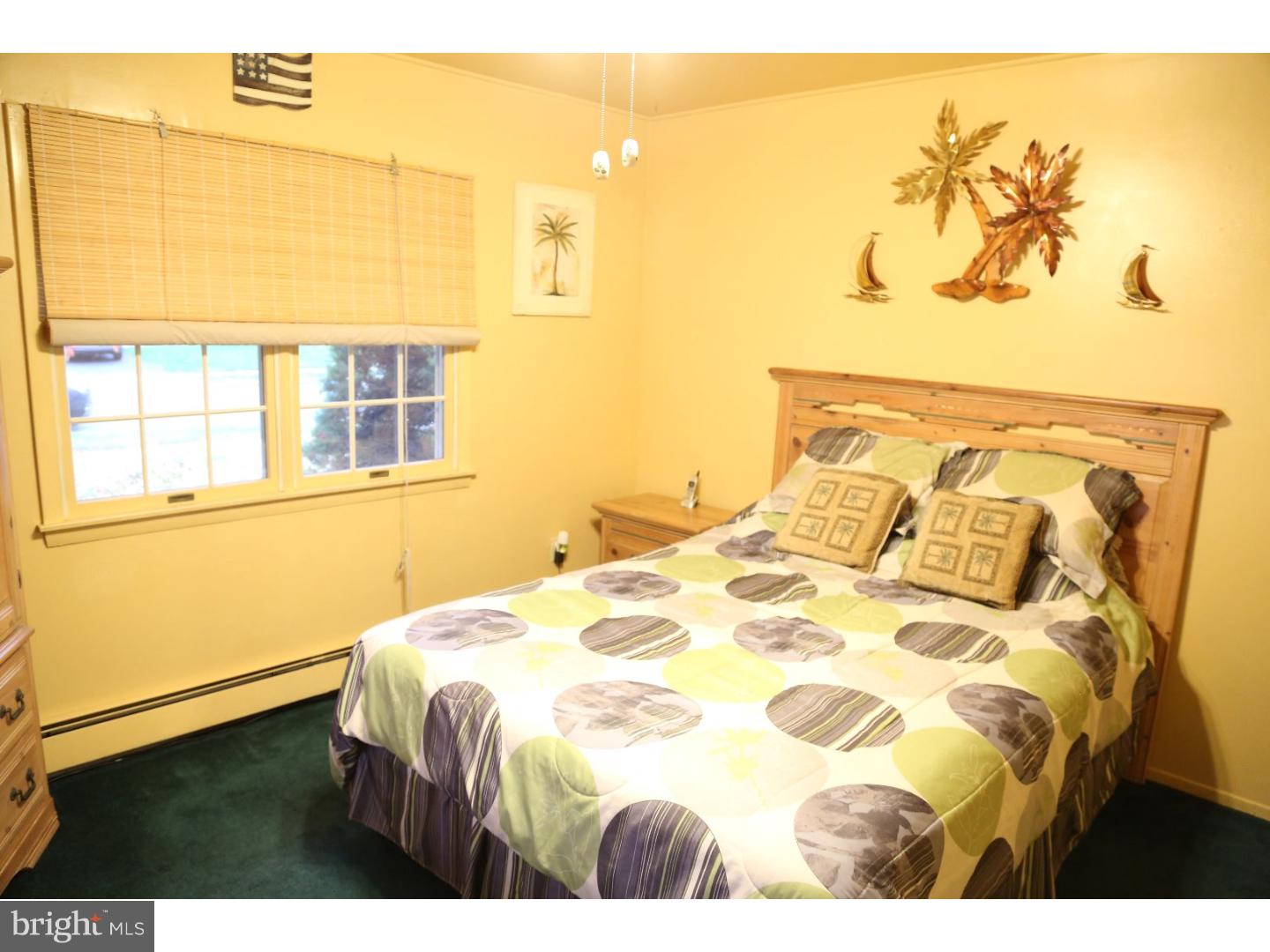 35 Cliff Road Levittown, PA 19057 - Photo 9 of 22 Bedroom - Main