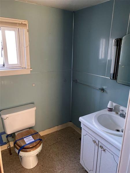 328 Clements Road Pittsburgh, PA 15239 - Photo 8 of 17