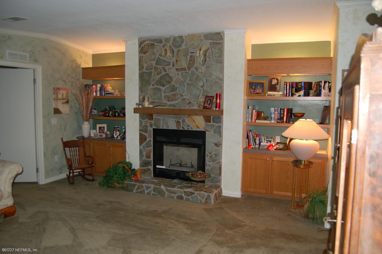 1442 State Rte 100 Melrose, FL 32666 - Photo 11 of 18 2ND FIREPLACE