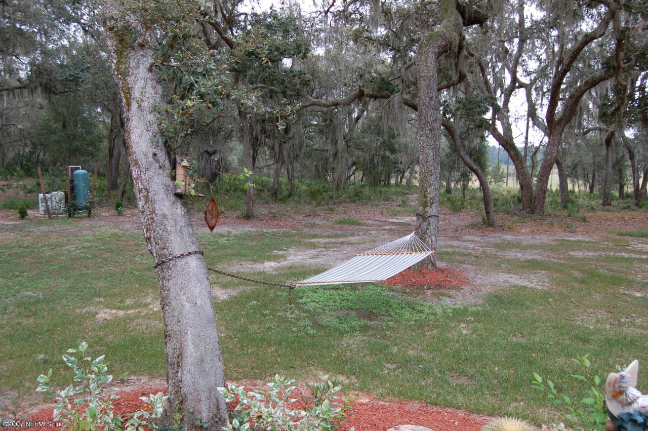 1442 State Rte 100 Melrose, FL 32666 - Photo 15 of 18 BACK YARD