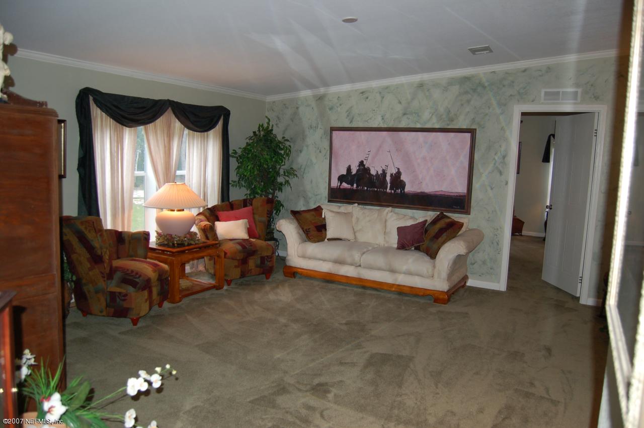 1442 State Rte 100 Melrose, FL 32666 - Photo 10 of 18 LIVING AREA