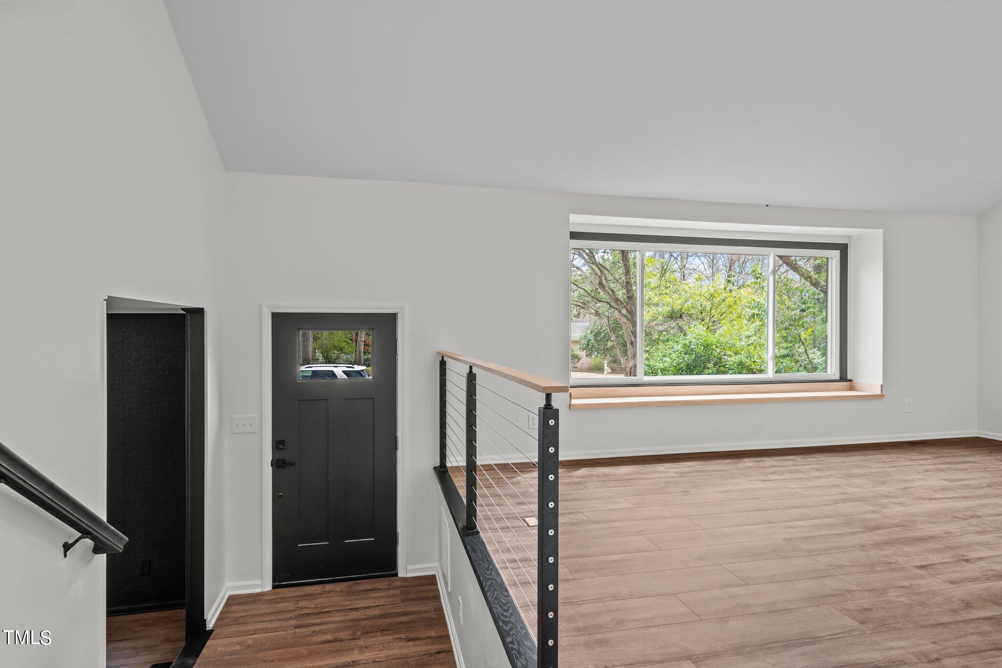 5805 Partridge Lane Raleigh, NC 27609 - Photo 7 of 27 Living Entrance