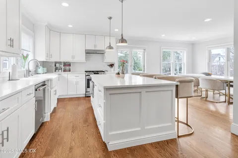 $1,750,000 | 30 Almira Drive, Greenwich, CT 06831