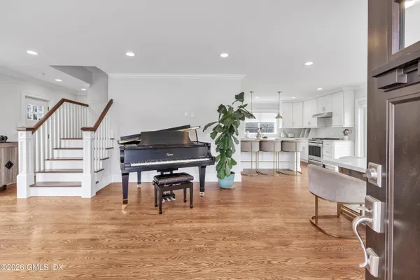 $1,750,000 | 30 Almira Drive, Greenwich, CT 06831