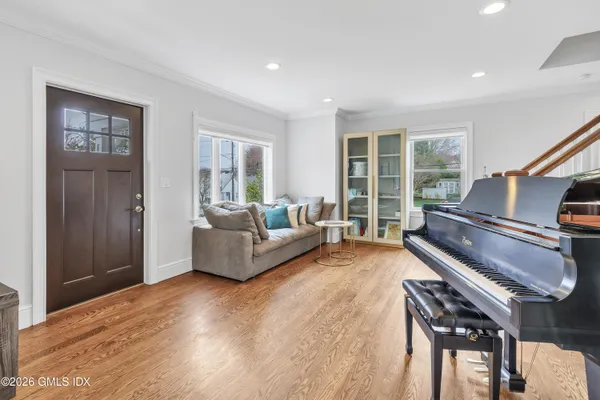 $1,750,000 | 30 Almira Drive, Greenwich, CT 06831