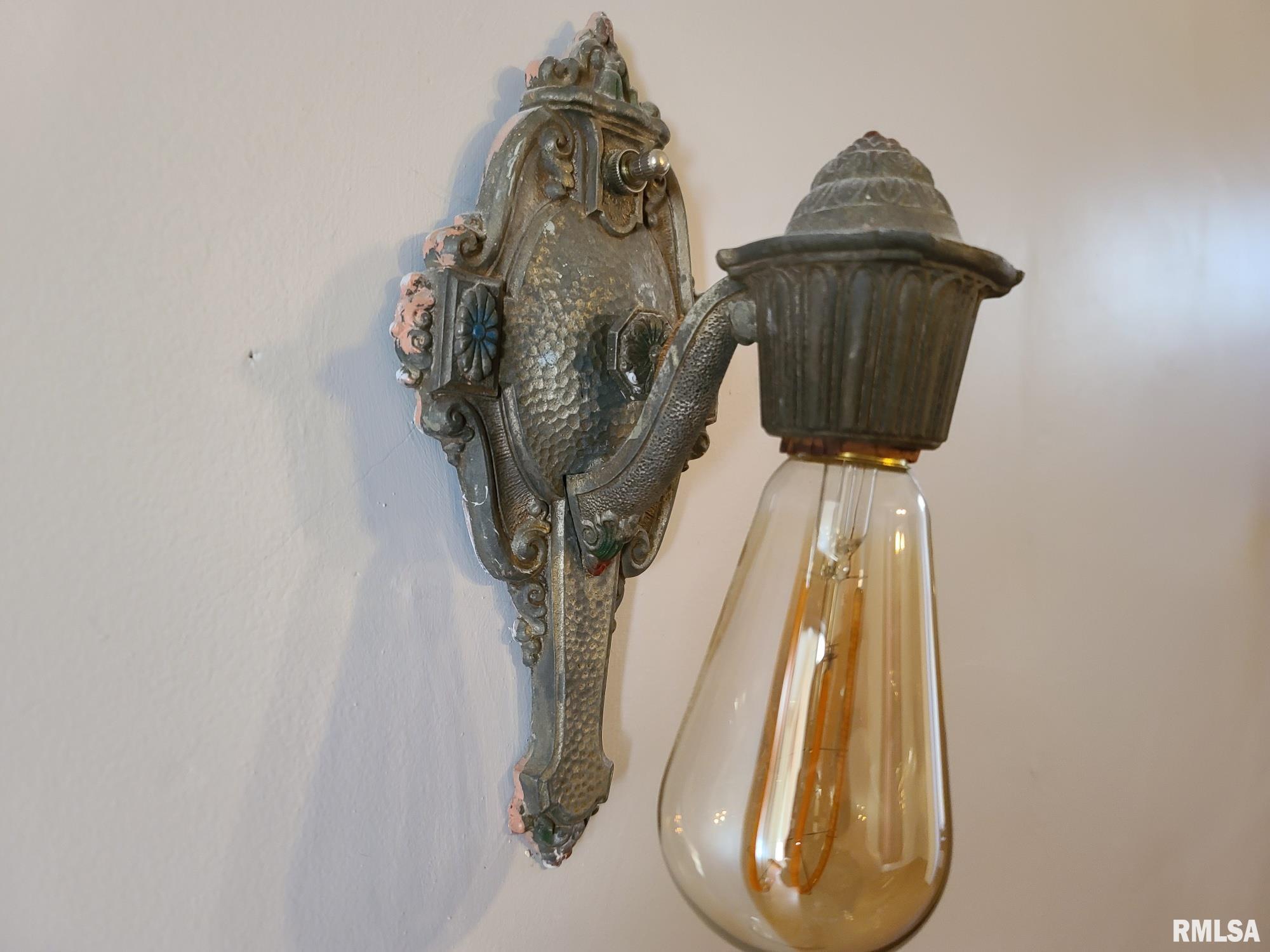 201 North Main Street Virginia, IL 62691 - Photo 8 of 15 Gallery Image 8