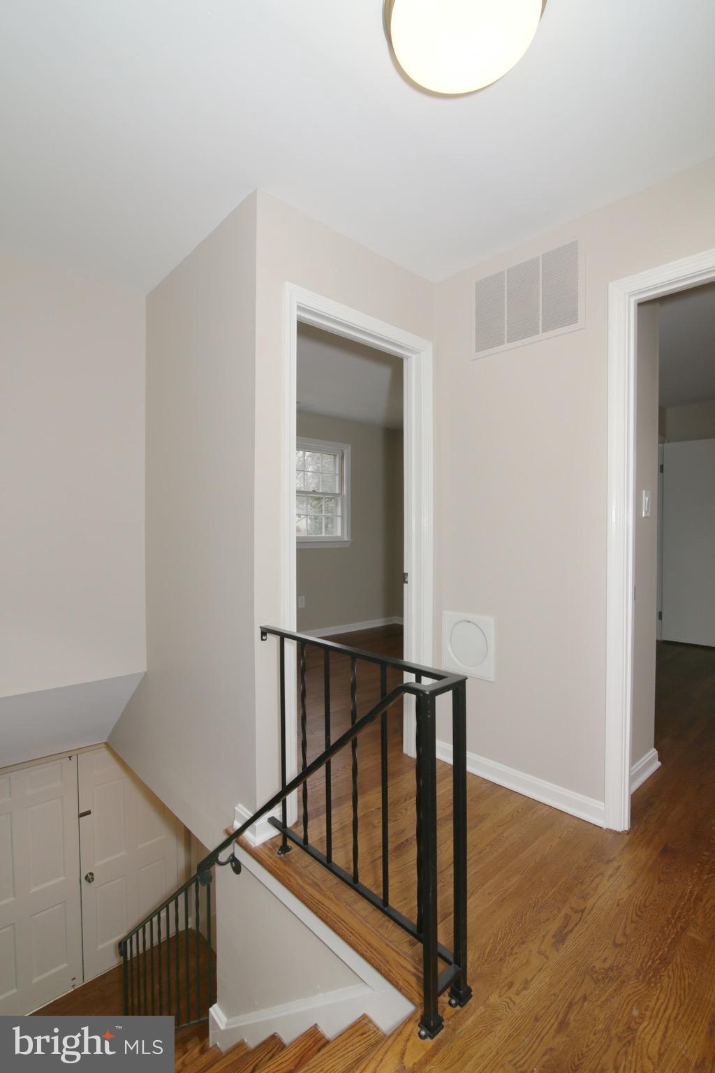 6700 Little Ann Court Springfield, VA 22152 - Photo 20 of 30 Upper Level Hall with Laundry Chute