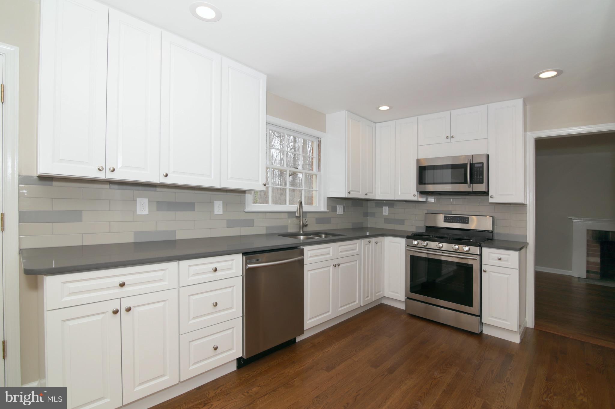 6700 Little Ann Court Springfield, VA 22152 - Photo 8 of 30 Kitchen