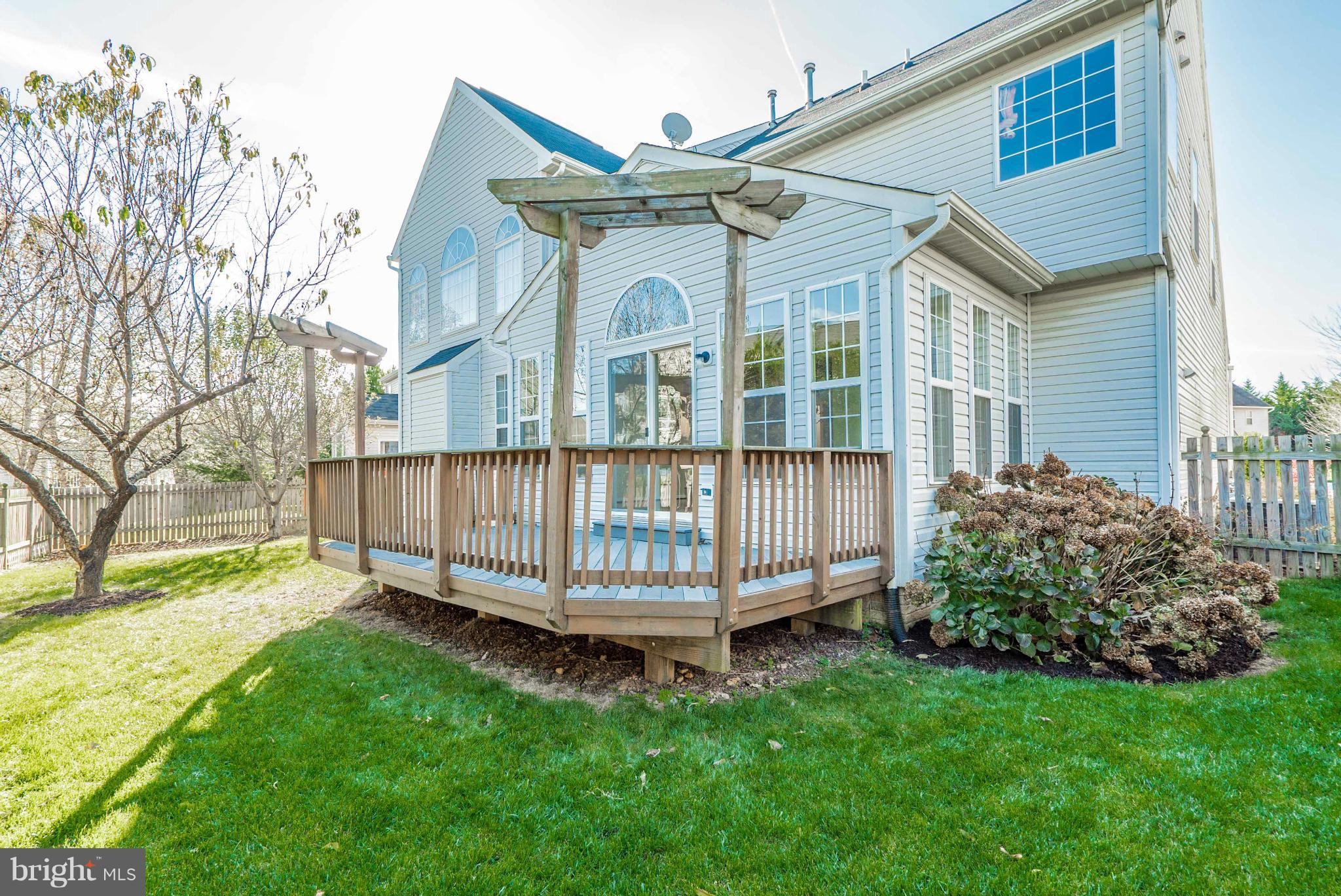 17905 Coachmans Road Germantown, MD 20874 - Photo 27 of 30 Rear view of home