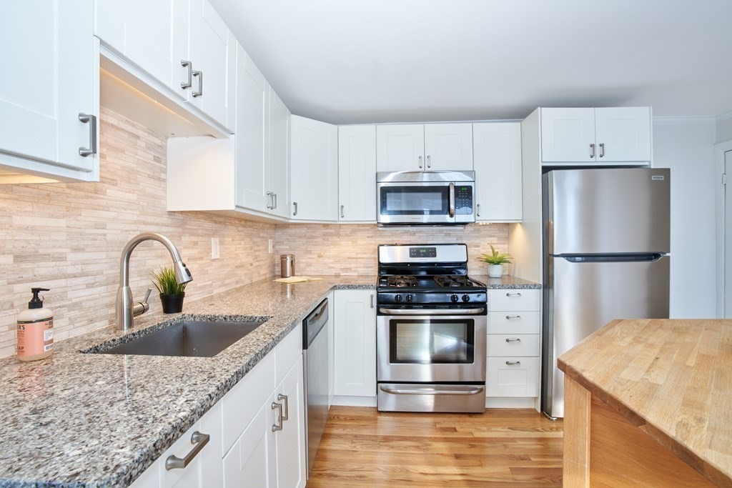 17 School Street, Unit 2 Somerville, MA 02143 - Photo 5 of 17
