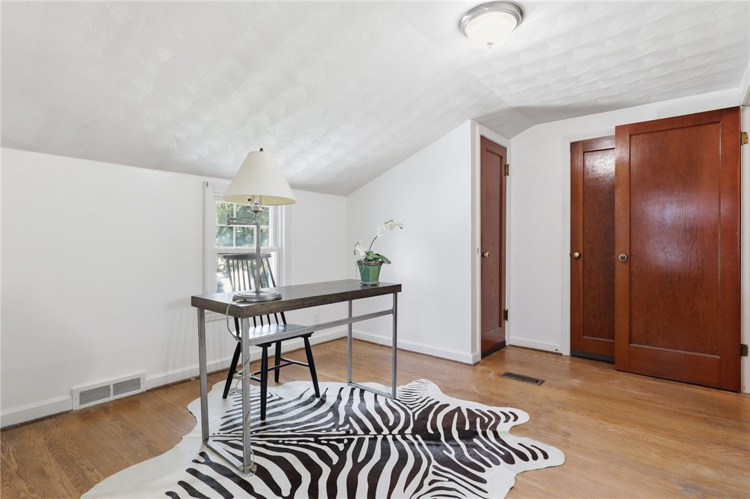 499 Shelford Road Irondequoit, NY 14609 - Photo 23 of 42