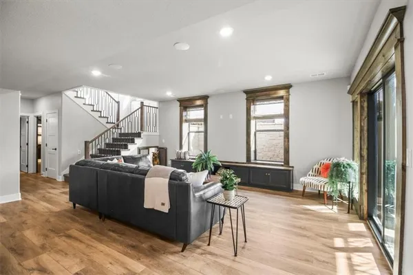 $795,000 | 424 Southeast Maxwell Drive, Blue Springs, MO 64014