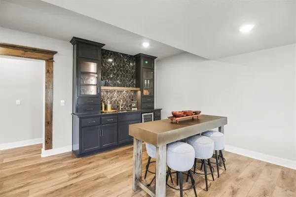 $795,000 | 424 Southeast Maxwell Drive, Blue Springs, MO 64014