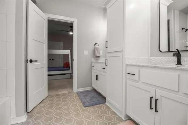 $795,000 | 424 Southeast Maxwell Drive, Blue Springs, MO 64014