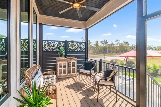 $795,000 | 424 Southeast Maxwell Drive, Blue Springs, MO 64014