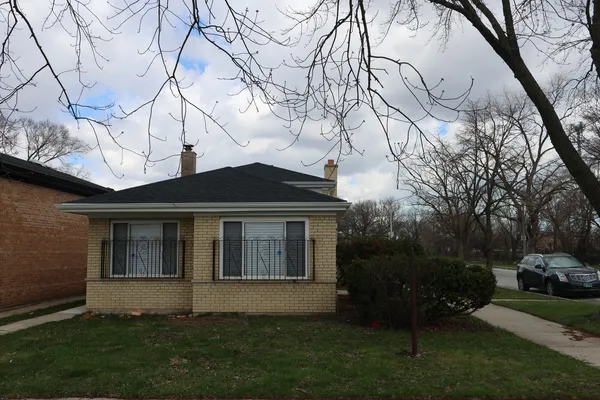 $390,000 | 400 West 96th Street, Chicago, IL 60628