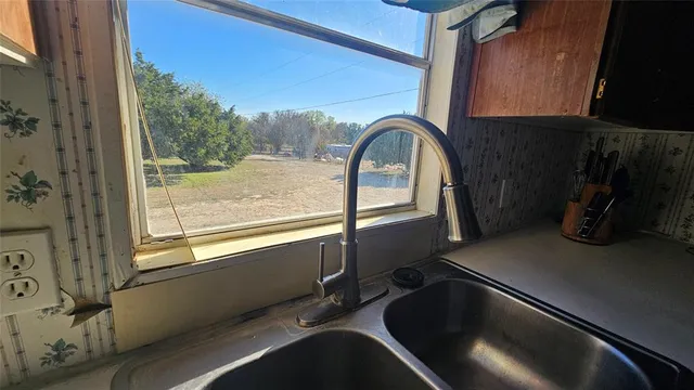 $250,000 | 413 Lakeview Trail, Weatherford, TX 76087