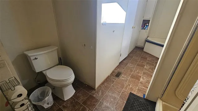 $250,000 | 413 Lakeview Trail, Weatherford, TX 76087