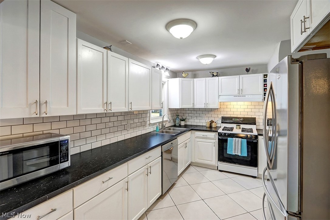 1287 Ford Road Lyndhurst, OH 44124 - Photo 8 of 28