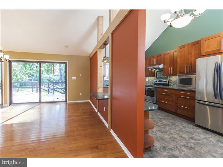 283 West Upper Ferry Road Ewing, NJ 08628 - Photo 8 of 25